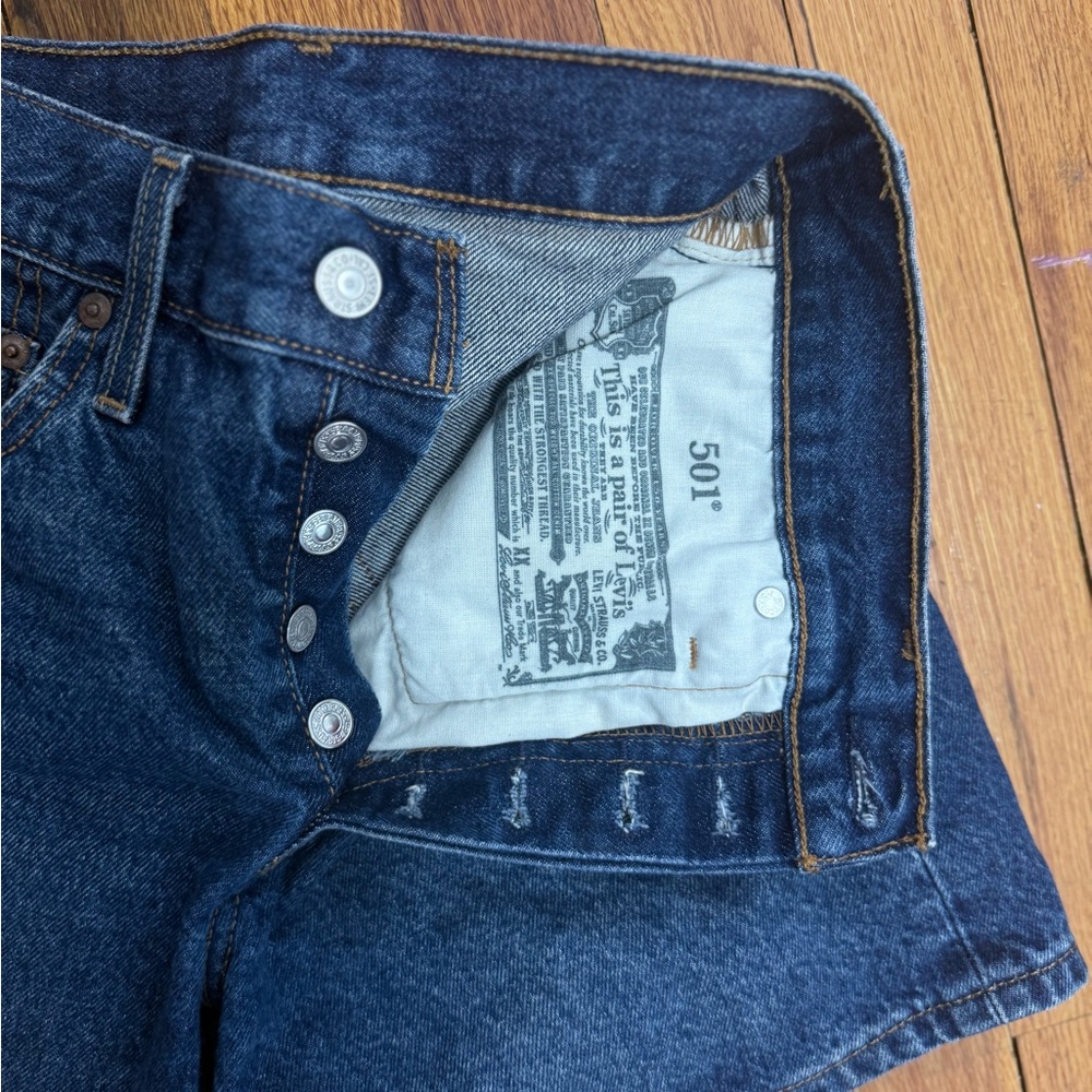 levi’s 501 jorts - Picture 3 of 4